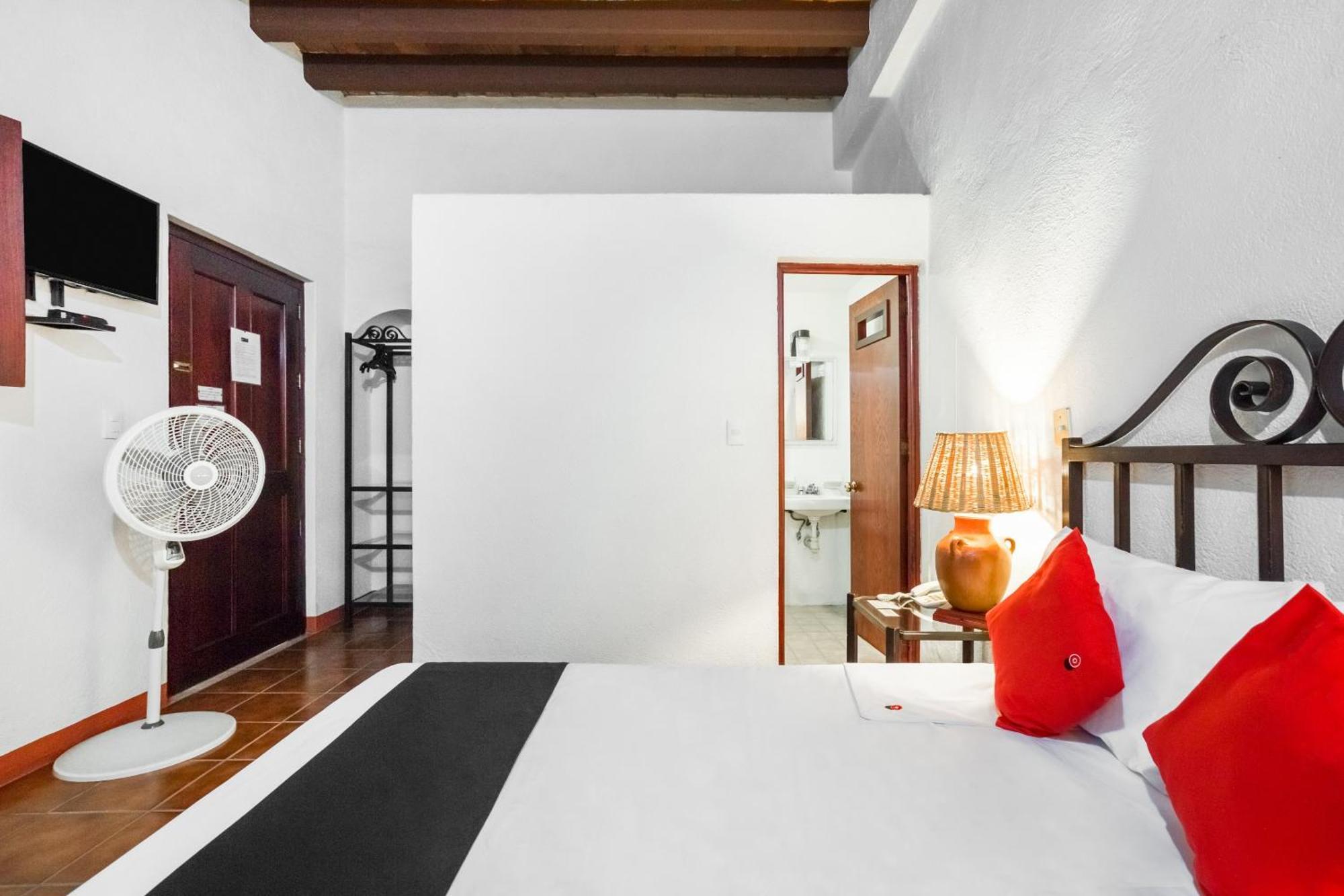 Capital O El Nito Posada Oaxaca Экстерьер фото